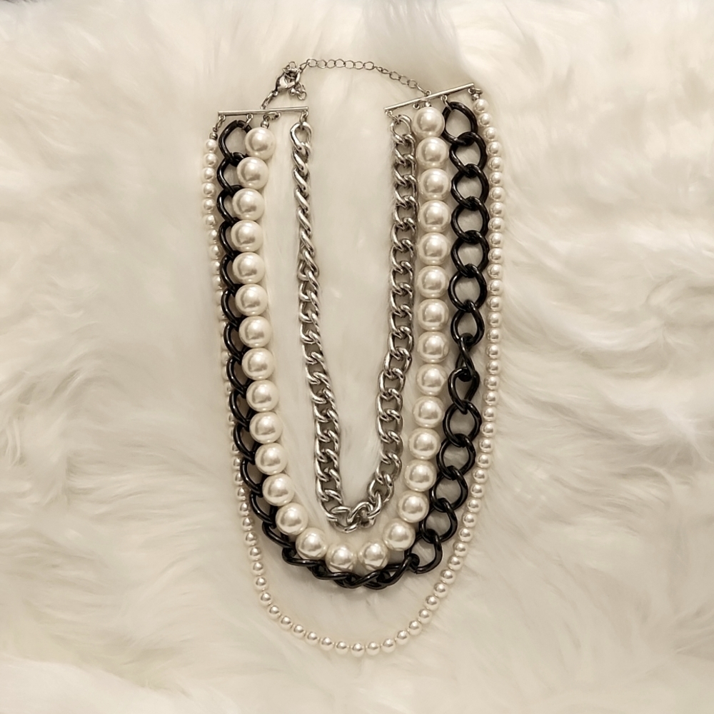 Layered look necklace